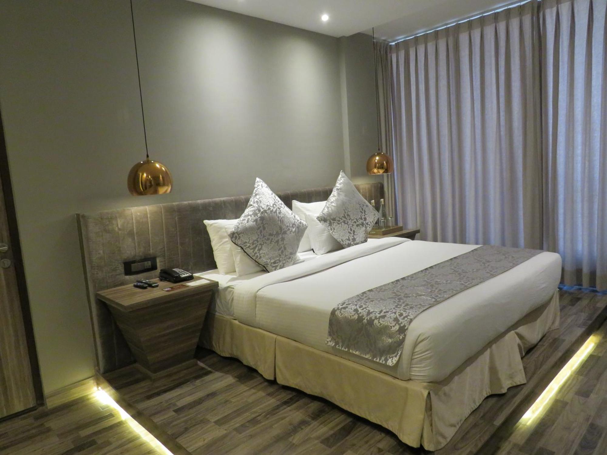 Hotel Sterling Palm Bliss - Rishīkesh Extérieur photo