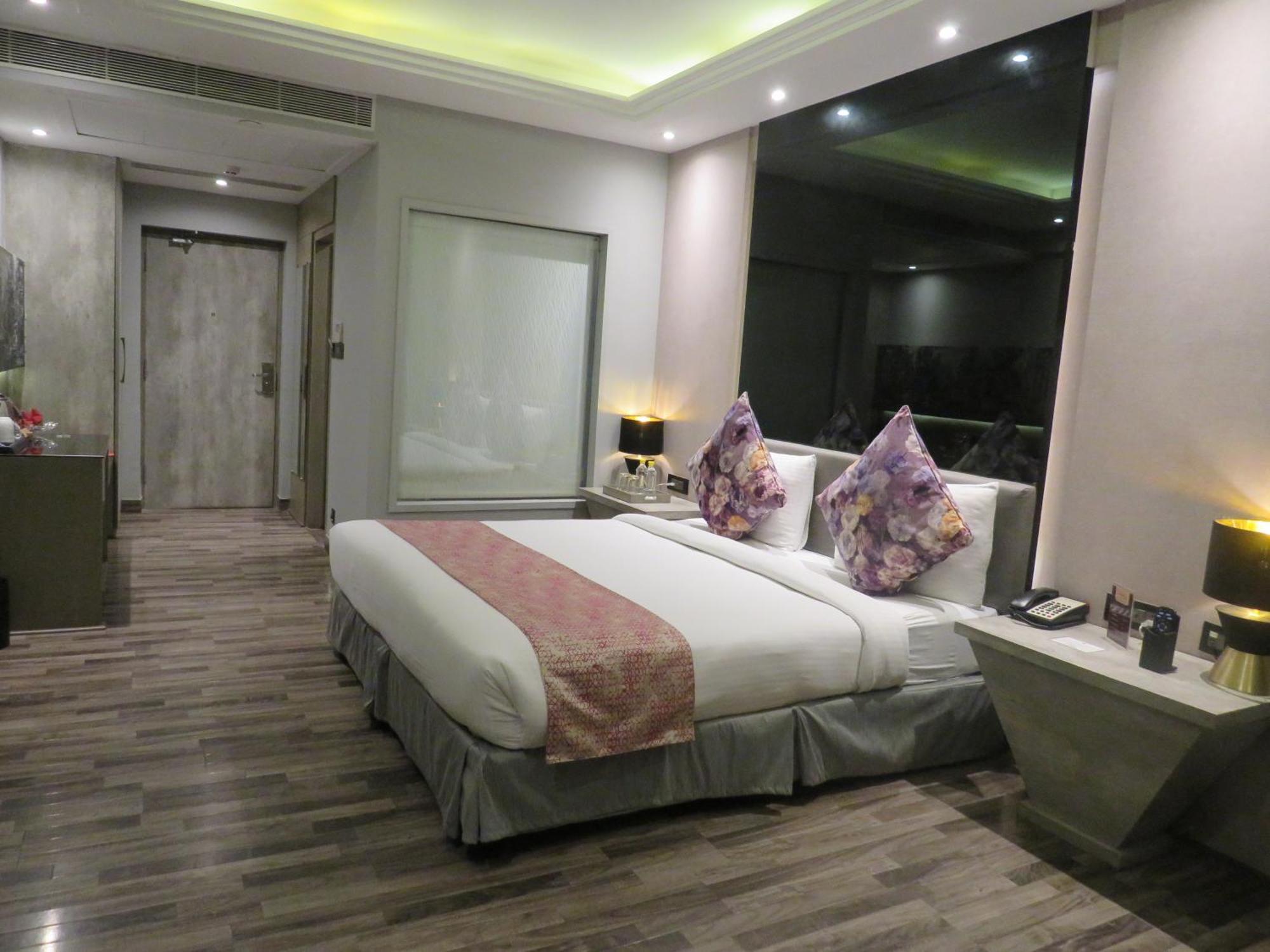 Hotel Sterling Palm Bliss - Rishīkesh Extérieur photo